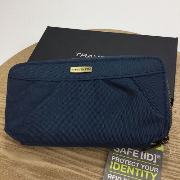 Travelon RDIF Blocking Travel Wallet Zip Clutch Multi Pocket Wristlet Blue NWT - Picture 2 of 7